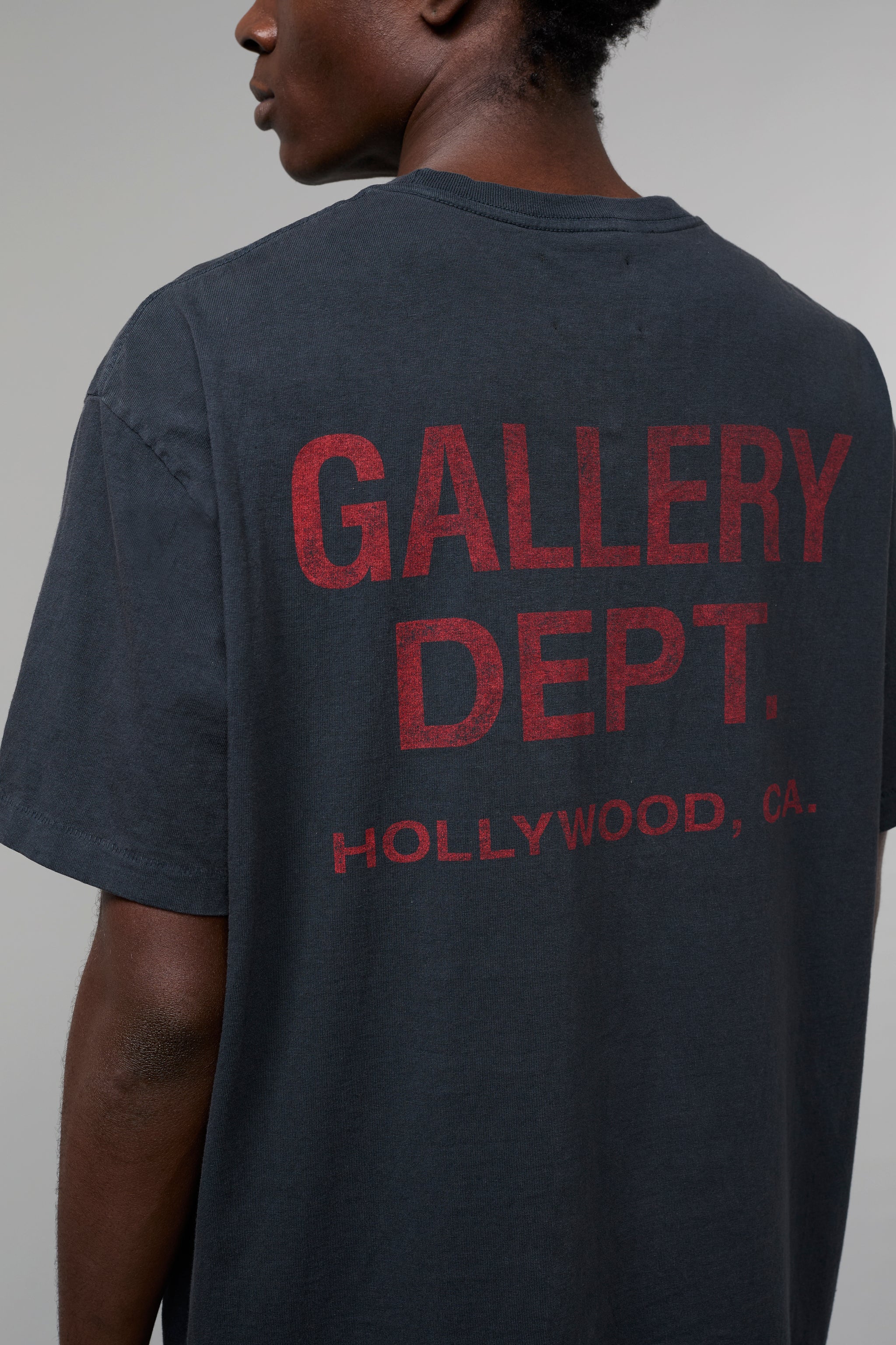 GALLERY DEPT. SOUVENIR TEE | WASHED BLACK AND RED