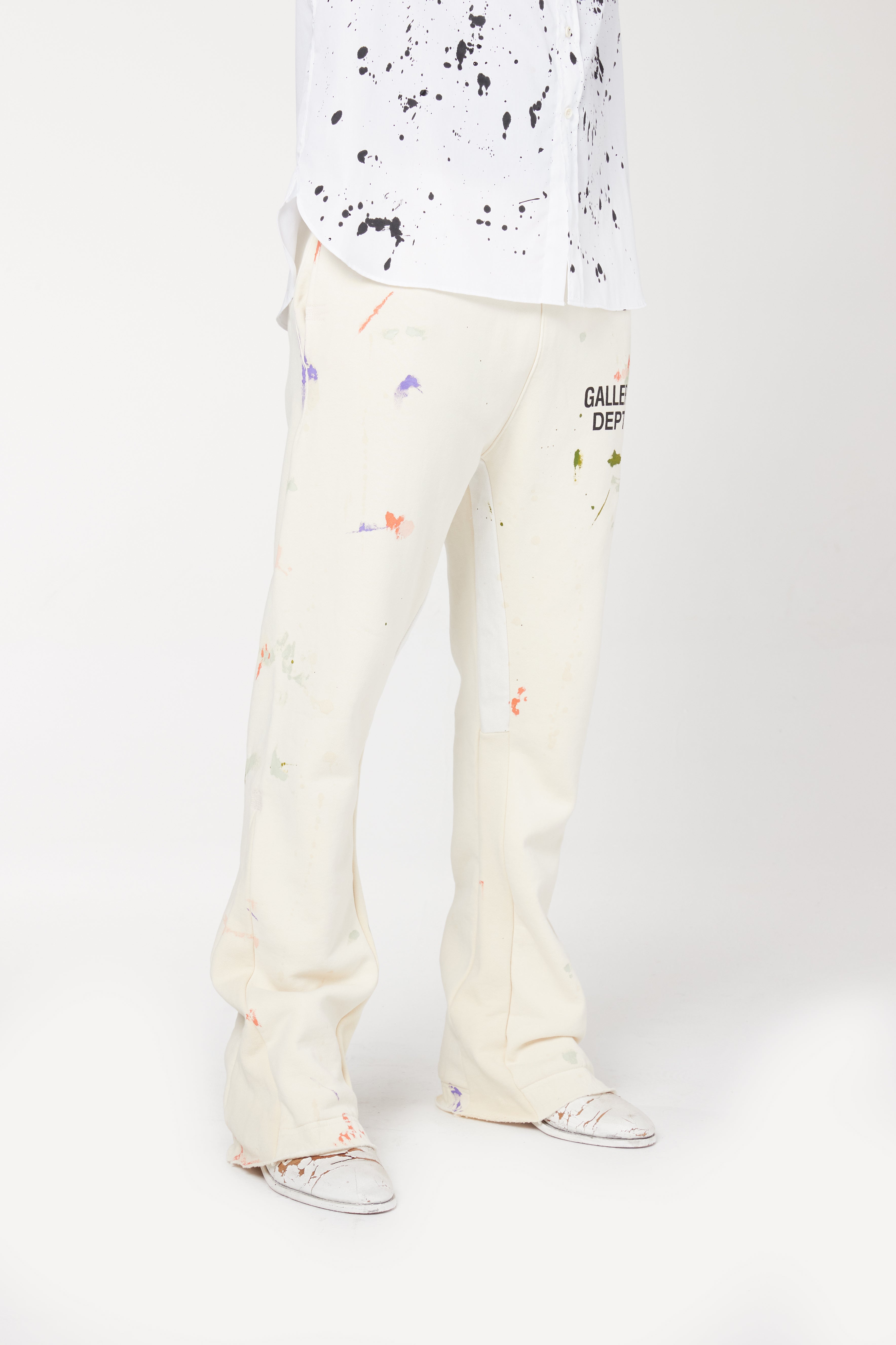 Gallery Dept. Flared painted Sweatpants grey  Drippy outfit, Clothing  brand, Trouser design