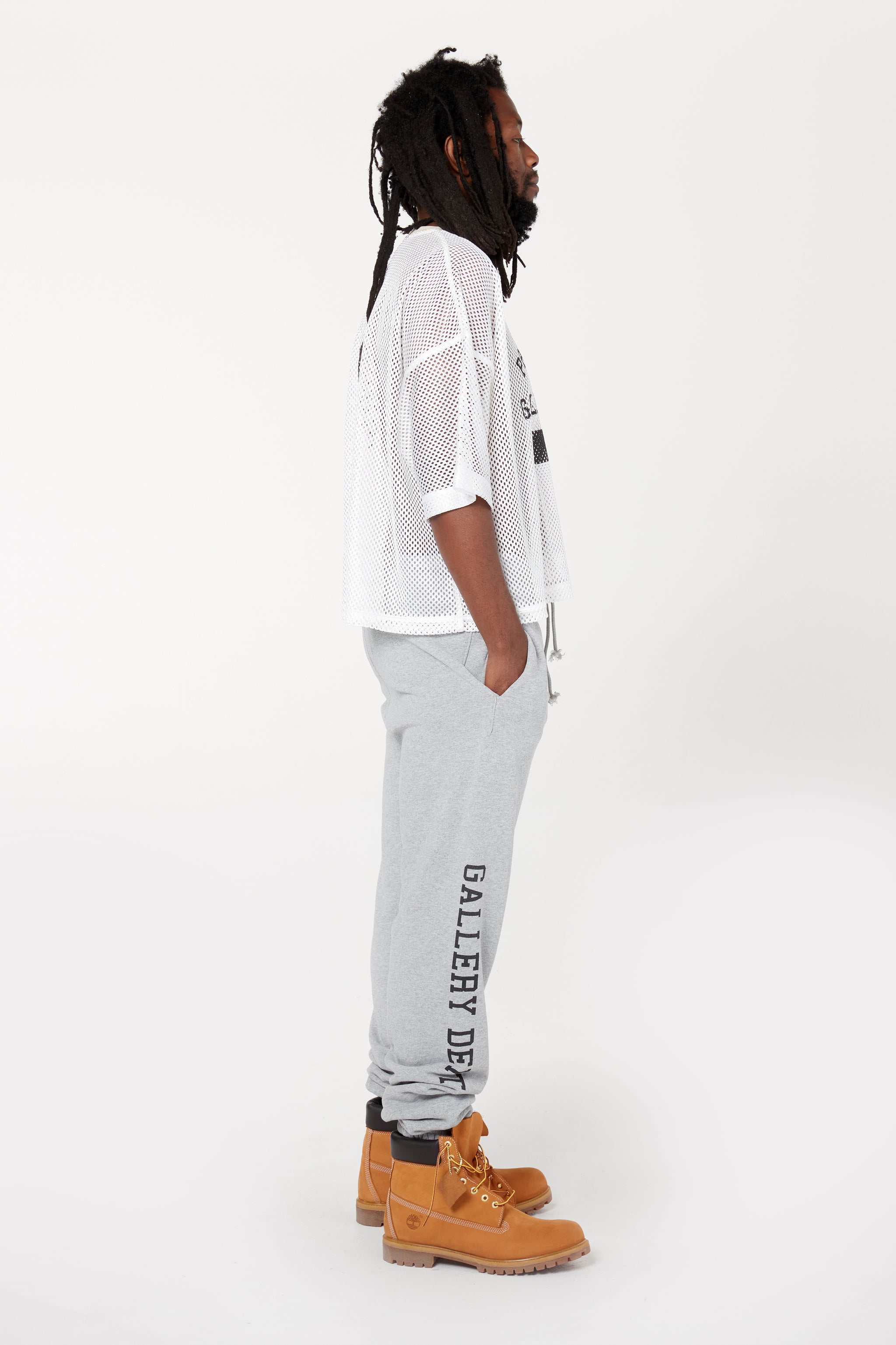 Gallery newest dept white sweatpants size M