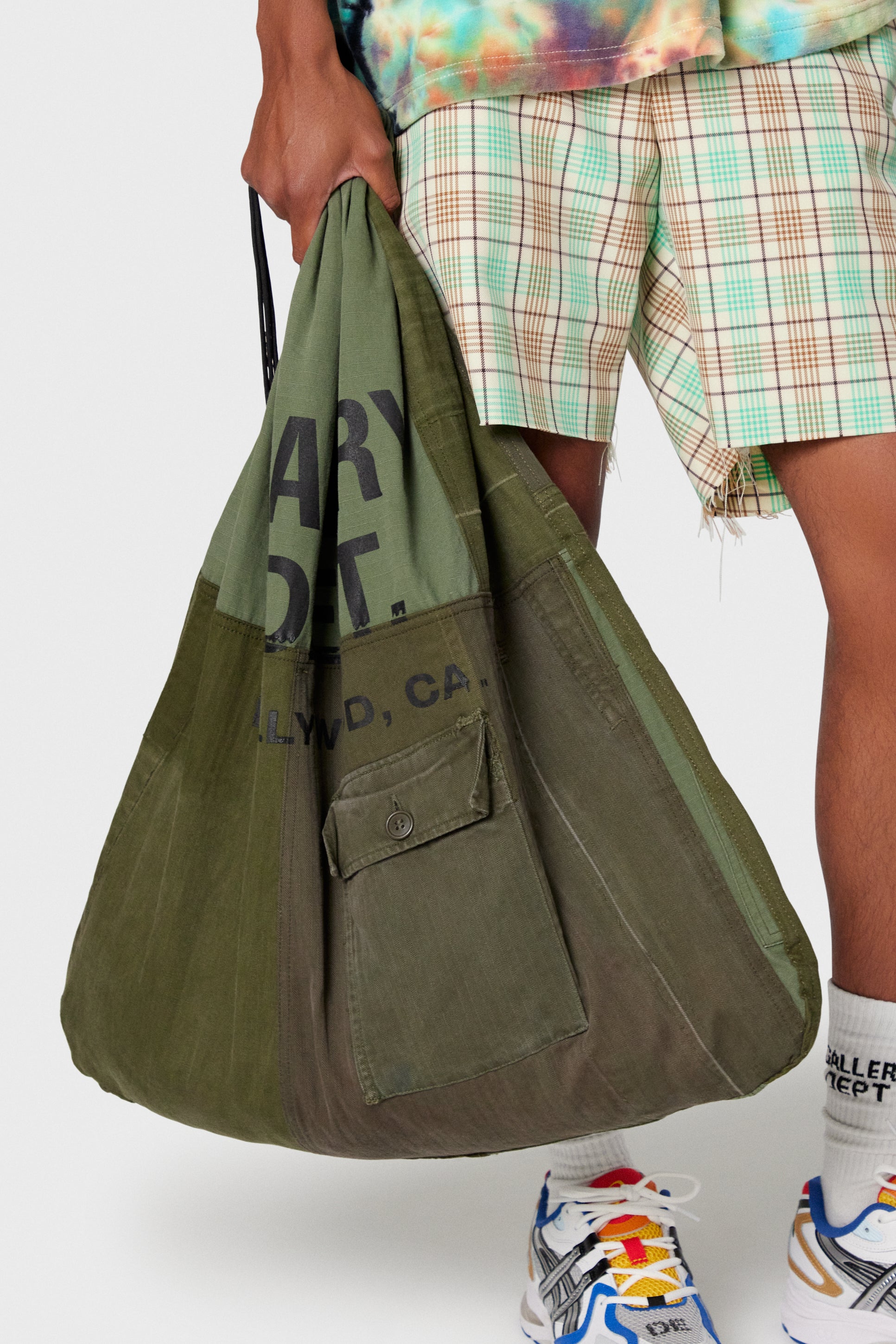 GALLERY DEPT. ROAD TRIP BAG | OLIVE
