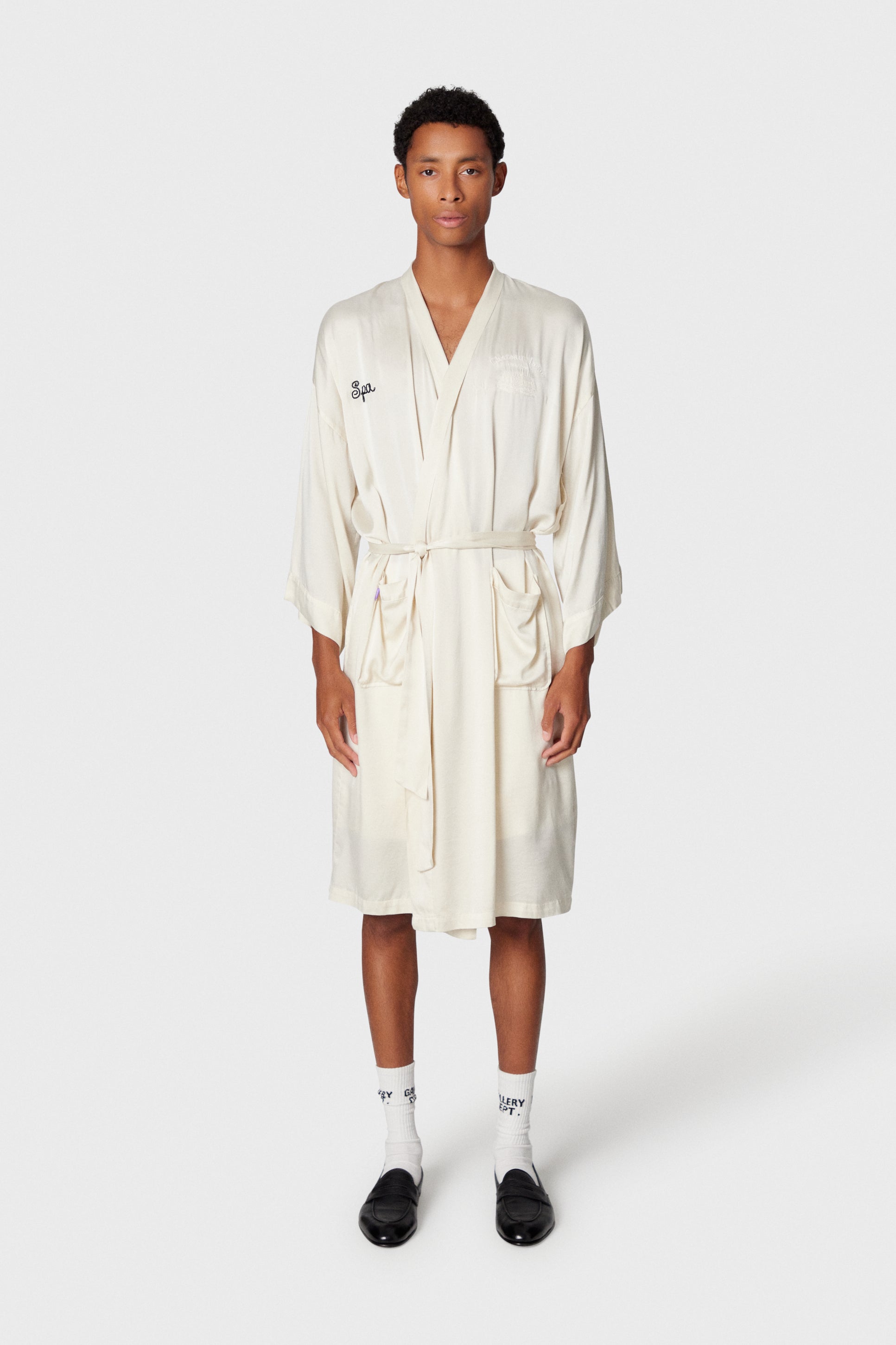 GALLERY DEPT. CHATEAU SILK SPA ROBE | WHITE